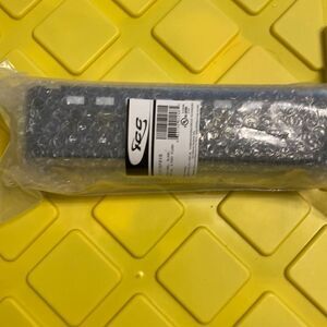 Patch panel vertical  8-port flush model ic107BP8vb new